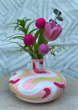 Load image into Gallery viewer, Curvy Bud Vase 6