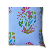 Load image into Gallery viewer, Primorosa in white- 22x22 pillow